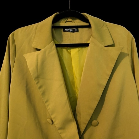 Nasty Gal Collection Chartreuse Double Breasted Fully Lined Deep Neckline Blazer - Picture 2 of 15